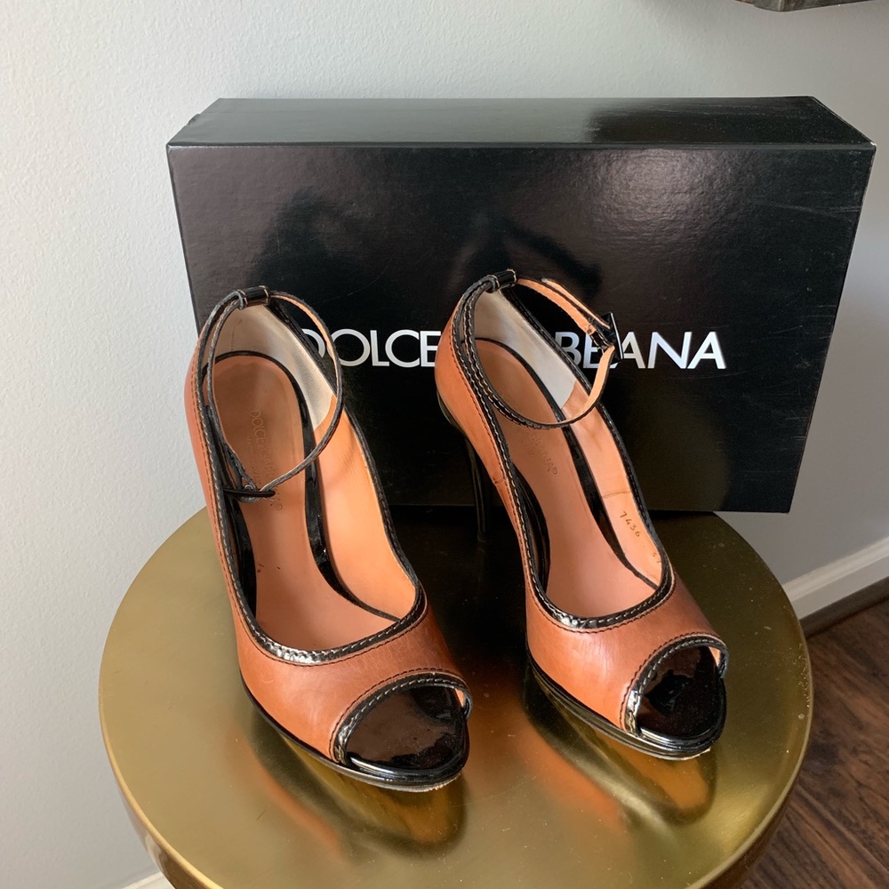 Dolce & Gabbana heels. Size 37